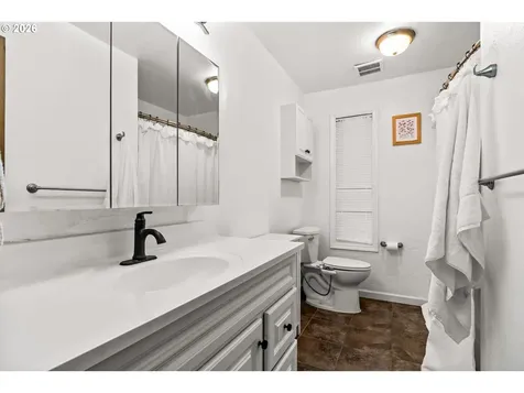 1590 Scandia Street Eugene OR 97402
