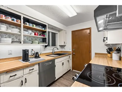 1590 Scandia Street Eugene OR 97402