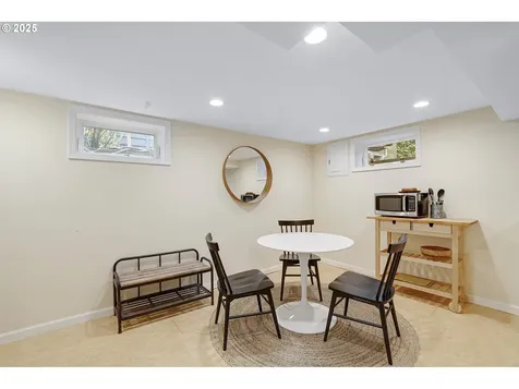 5710 N Delaware Avenue Portland OR 97217