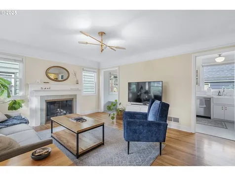 5710 N Delaware Avenue Portland OR 97217