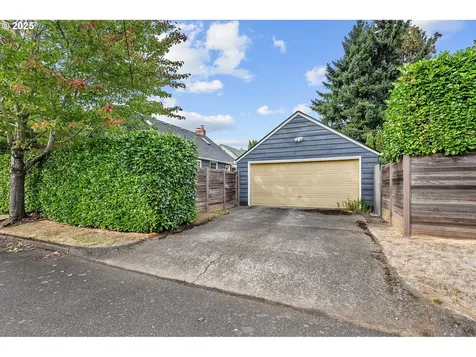 5710 N Delaware Avenue Portland OR 97217
