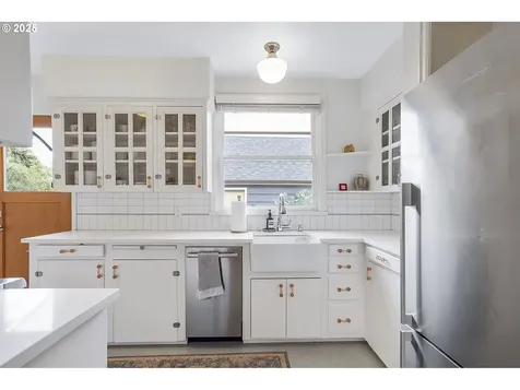 5710 N Delaware Avenue Portland OR 97217