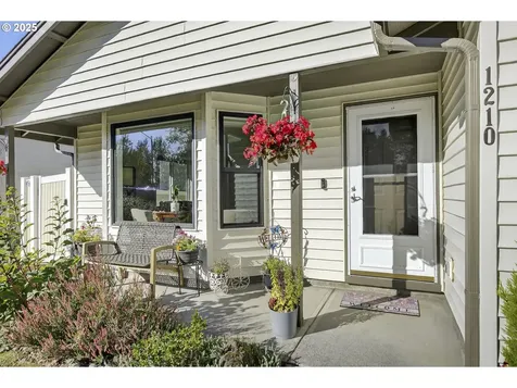 1210 SE 188th Avenue Vancouver WA 98683