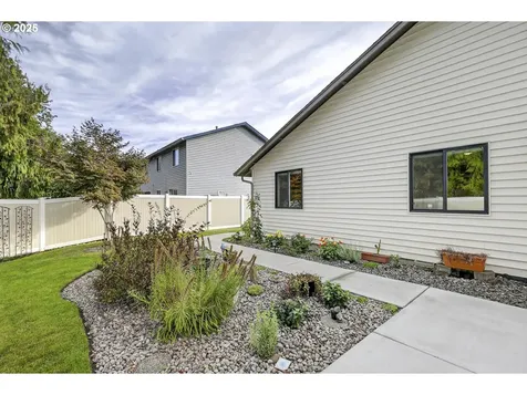 1210 SE 188th Avenue Vancouver WA 98683