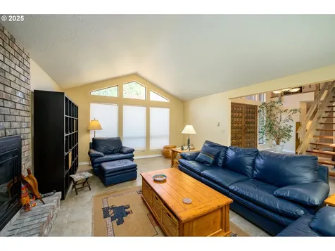 905 NW Oakwood Circle Mcminnville OR 97128