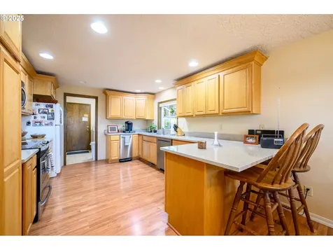 905 NW Oakwood Circle Mcminnville OR 97128