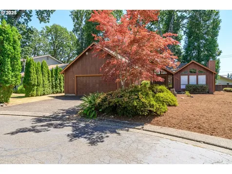 905 NW Oakwood Circle Mcminnville OR 97128