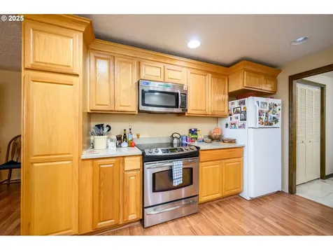 905 NW Oakwood Circle Mcminnville OR 97128