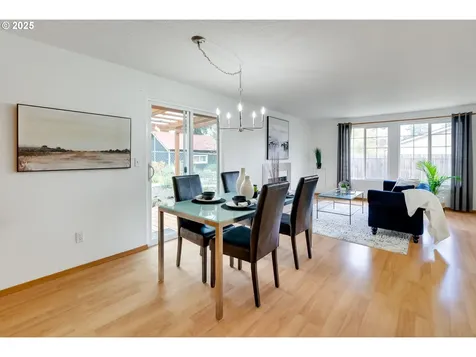 7443 SE 63rd Avenue Portland OR 97206
