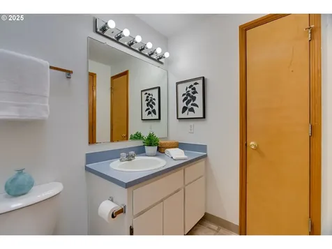7443 SE 63rd Avenue Portland OR 97206