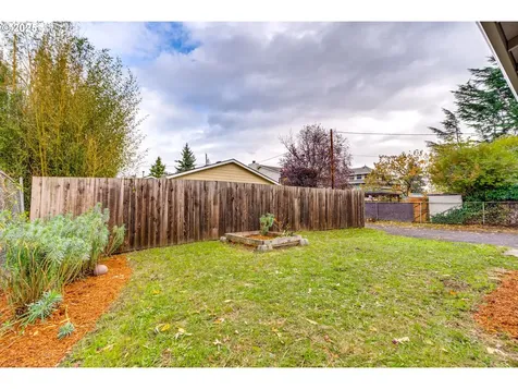 7443 SE 63rd Avenue Portland OR 97206