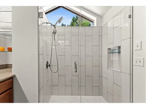 5329 Charleton Court Lake Oswego OR 97035