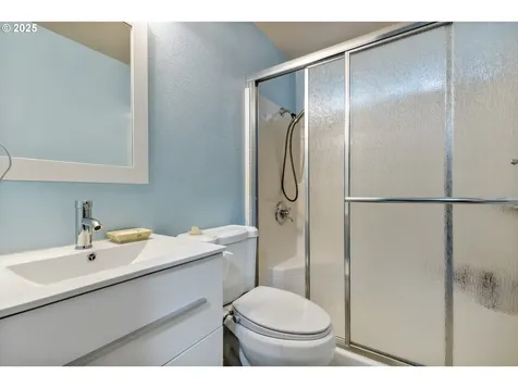 17055 SW Vincent Court Beaverton OR 97078