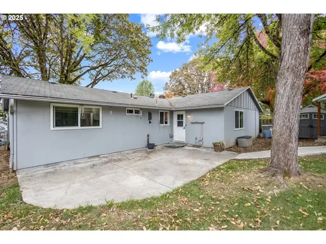 17055 SW Vincent Court Beaverton OR 97078