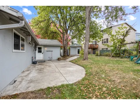 17055 SW Vincent Court Beaverton OR 97078