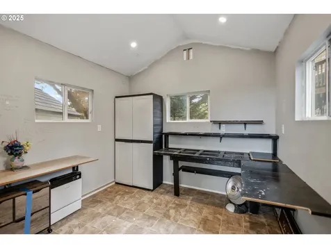 17055 SW Vincent Court Beaverton OR 97078