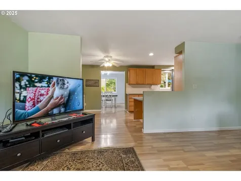 17055 SW Vincent Court Beaverton OR 97078