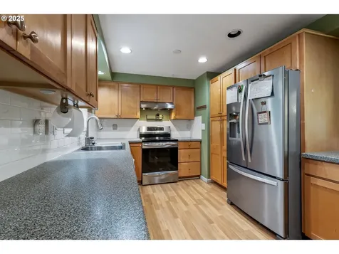 17055 SW Vincent Court Beaverton OR 97078