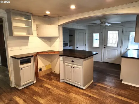 82284 Hillview Drive Creswell OR 97426