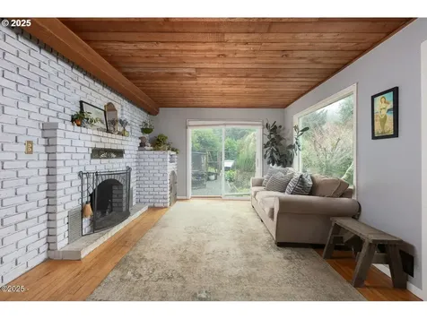 381 S Anderson Creek Road Lincoln City OR 97367