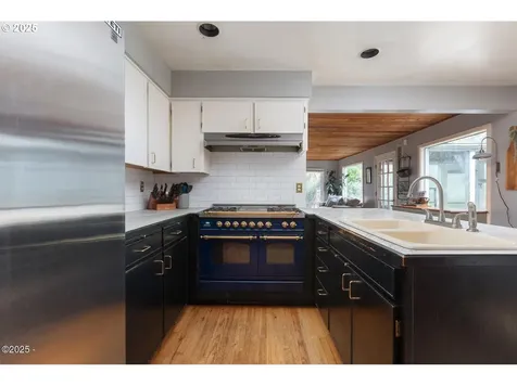 381 S Anderson Creek Road Lincoln City OR 97367