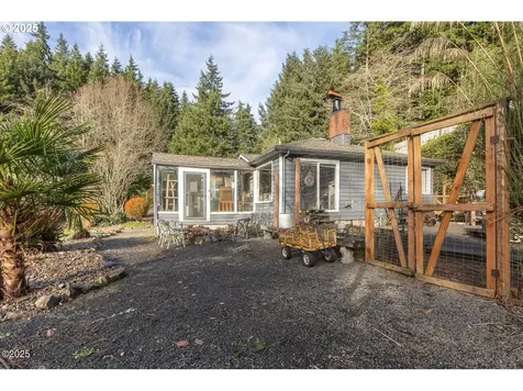 381 S Anderson Creek Road Lincoln City OR 97367