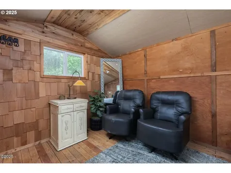 381 S Anderson Creek Road Lincoln City OR 97367