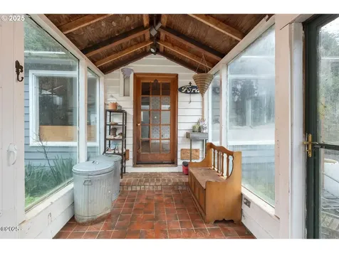 381 S Anderson Creek Road Lincoln City OR 97367