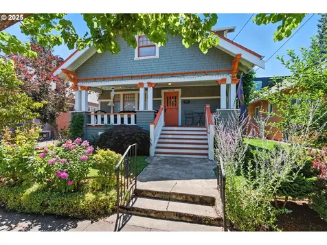 3328 SE Caruthers Street Portland OR 97214