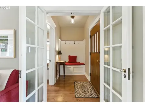 3328 SE Caruthers Street Portland OR 97214