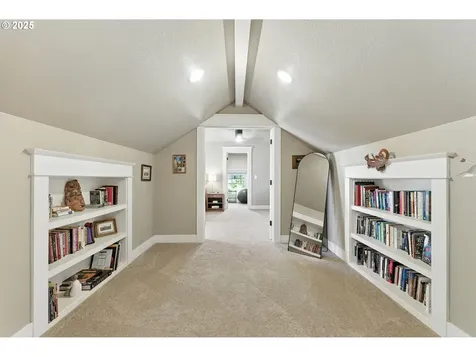 3328 SE Caruthers Street Portland OR 97214
