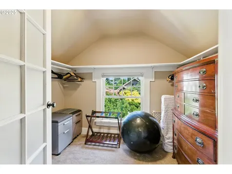 3328 SE Caruthers Street Portland OR 97214