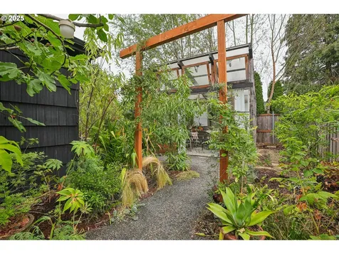 2224 NE 79th Avenue Portland OR 97213