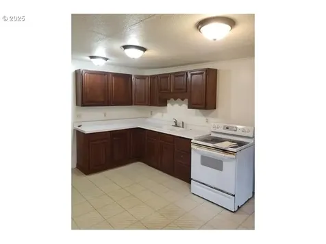 9247 Highway 126 Mapleton OR 97453