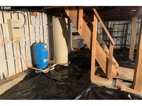 9247 Highway 126 Mapleton OR 97453
