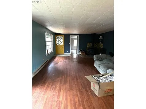 9247 Highway 126 Mapleton OR 97453