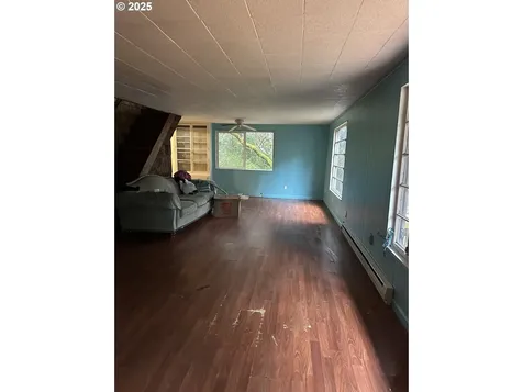 9247 Highway 126 Mapleton OR 97453
