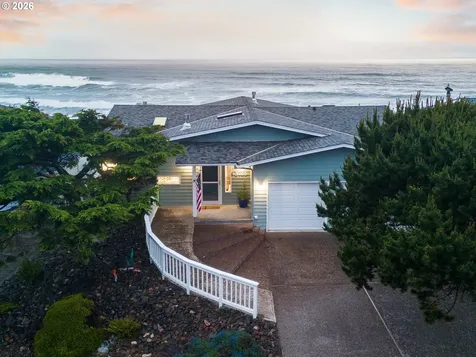 5725 El Mar Avenue Lincoln City OR 97367