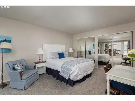 5725 El Mar Avenue Lincoln City OR 97367