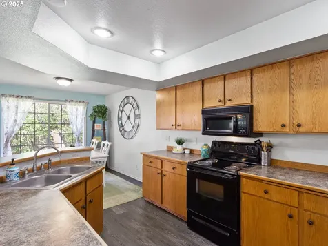 15614 SE Meadow Park Circle Vancouver WA 98683