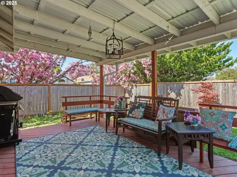 15614 SE Meadow Park Circle Vancouver WA 98683