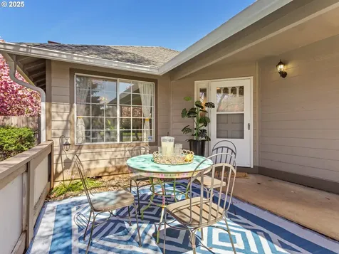 15614 SE Meadow Park Circle Vancouver WA 98683