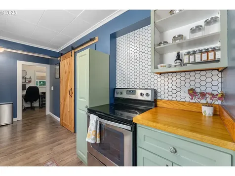 4104 SE 136th Avenue Portland OR 97236