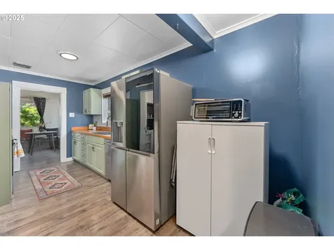 4104 SE 136th Avenue Portland OR 97236