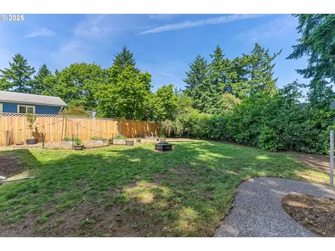 4104 SE 136th Avenue Portland OR 97236