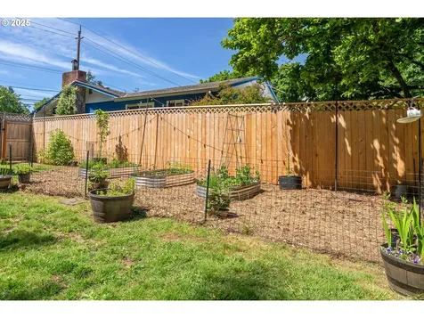 4104 SE 136th Avenue Portland OR 97236
