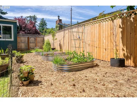 4104 SE 136th Avenue Portland OR 97236
