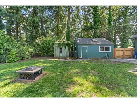 4104 SE 136th Avenue Portland OR 97236