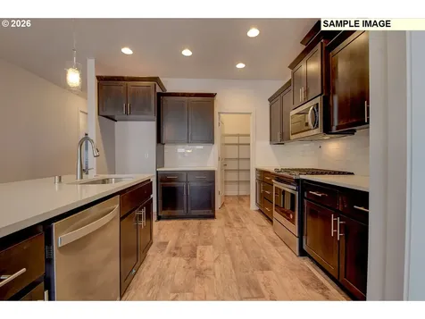 2214 E Dalmatian Drive La Center WA 98629
