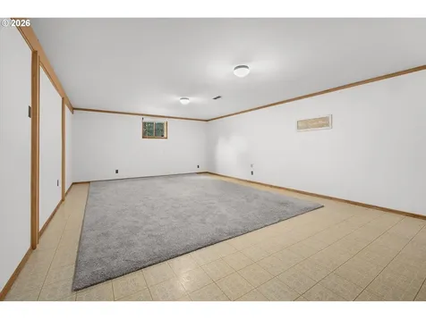 7647 SE Hawthorne Boulevard Portland OR 97215